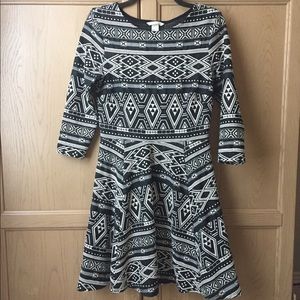 Black and white patterned jersey dress